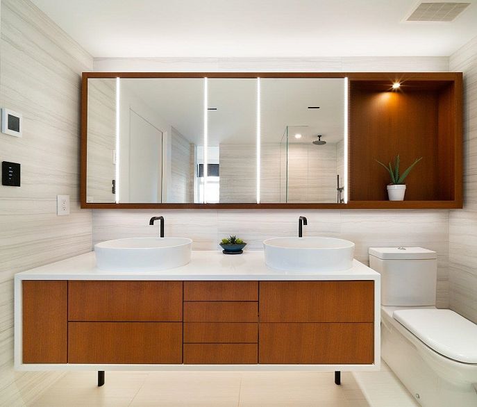 1702 1205 W Hastings Street