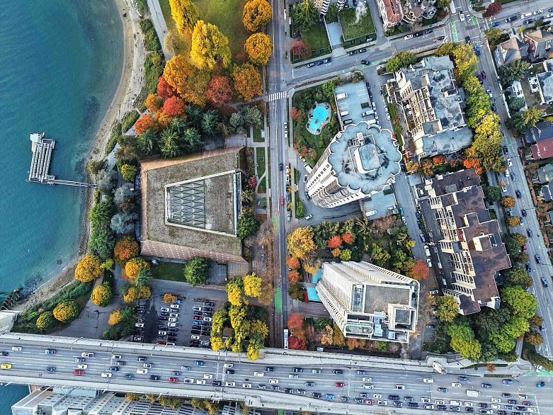 1206 1005 Beach Avenue