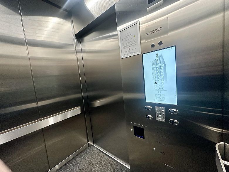 1706 1111 Richards Street