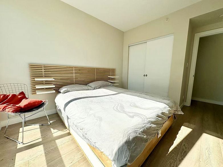 1701 1618 Quebec Street