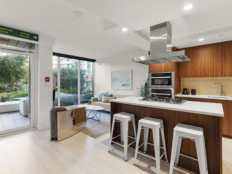 1755 Columbia Street