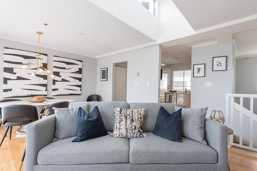 208 788 W 8th Avenue