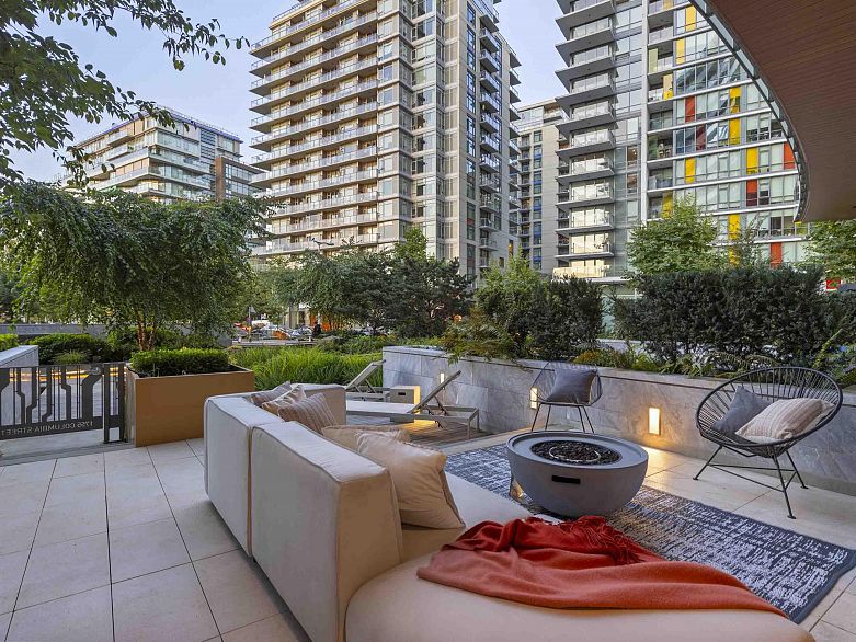 1755 Columbia Street