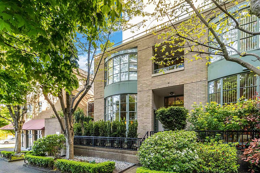 108 2288 Pine Street