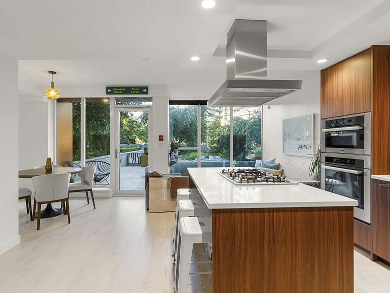 1755 Columbia Street