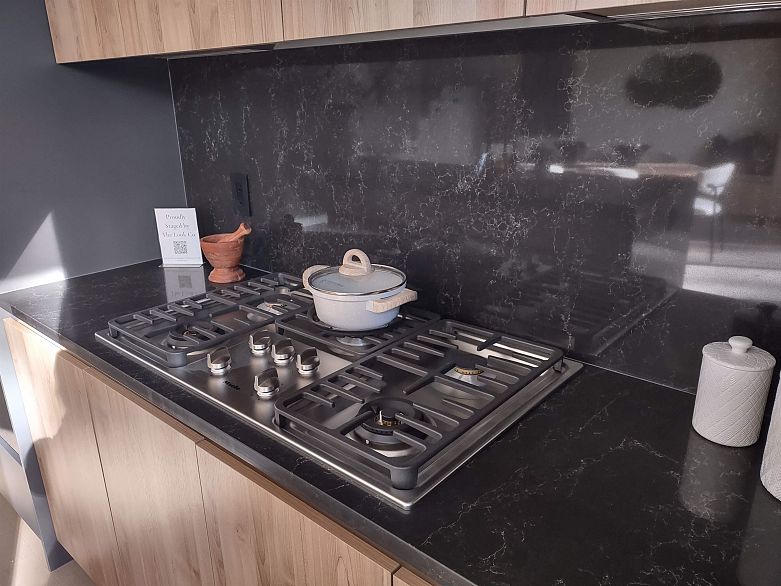 1 1706 W 68th Avenue