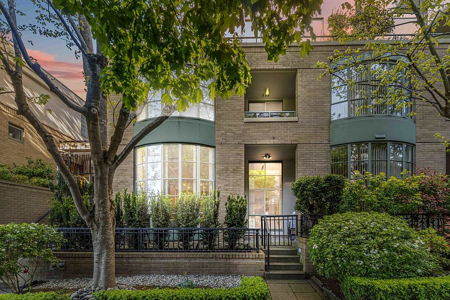 108 2288 Pine Street