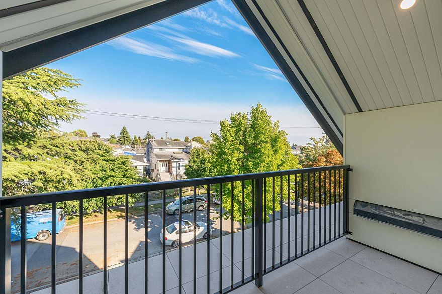 1 6933 Prince Edward Street