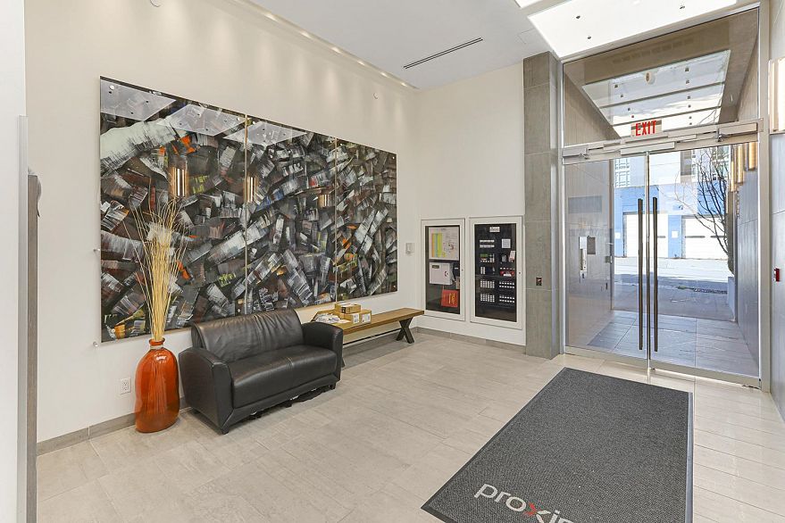 1102 1788 Ontario Street