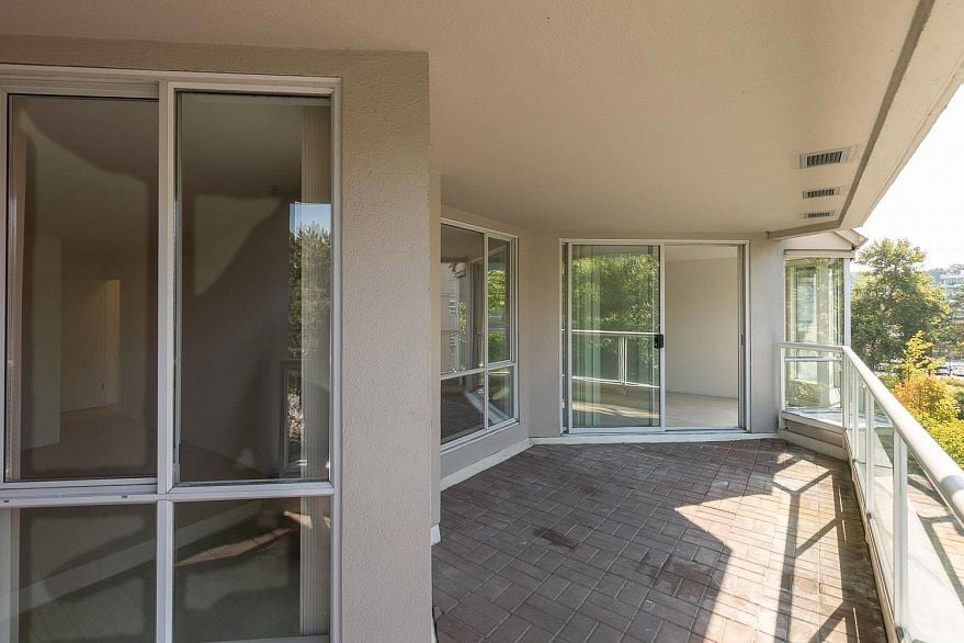 601 518 Moberly Road