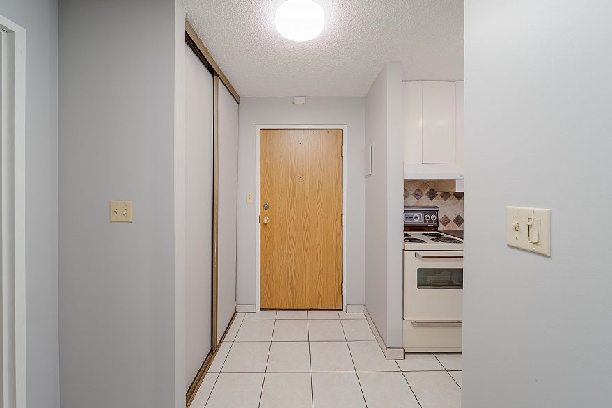 311 1040 Pacific Street