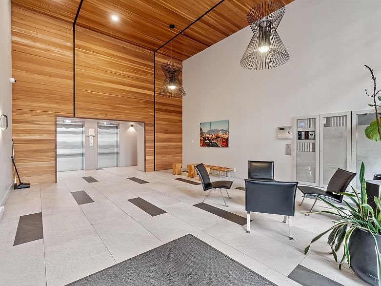 404 1159 Main Street