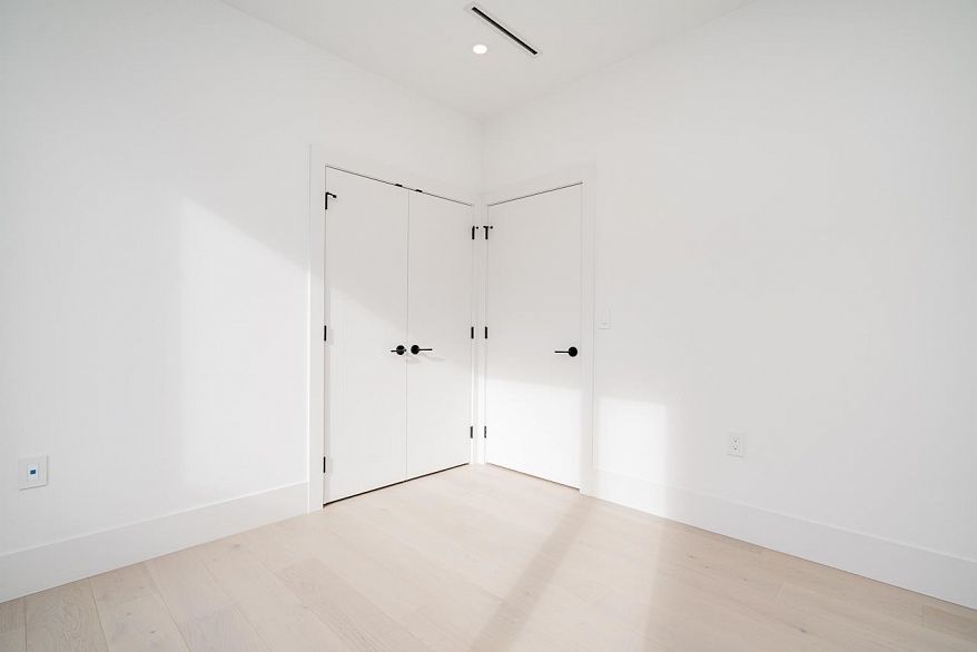 2 2460 Adanac Street