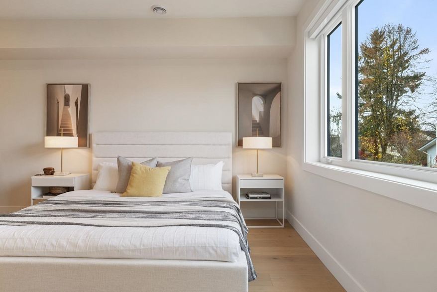 2 1937 Templeton Drive