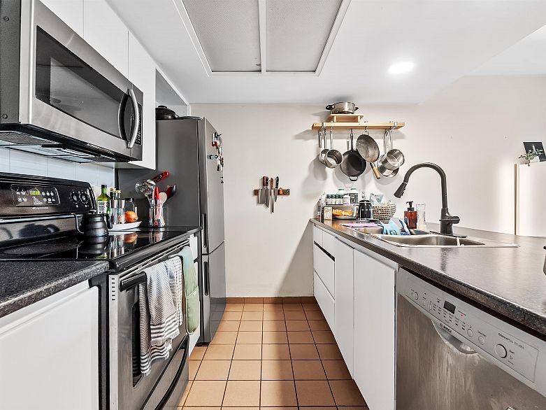 404 1159 Main Street