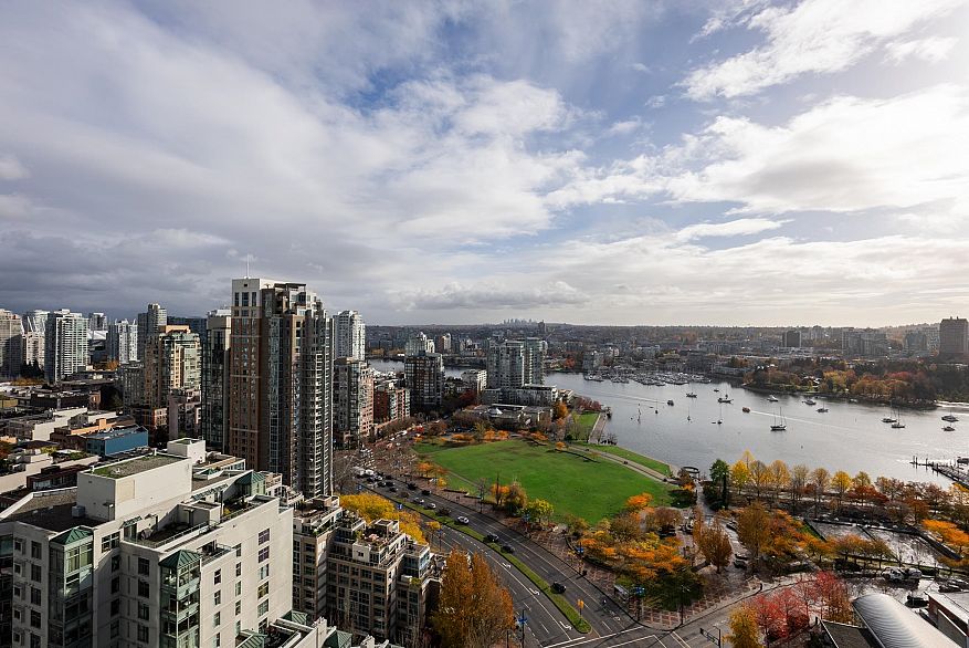 2502 499 Pacific Street