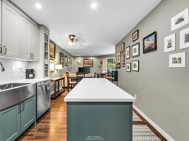 319 1500 Pendrell Street