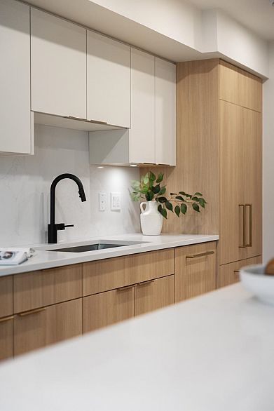 1 1937 Templeton Drive