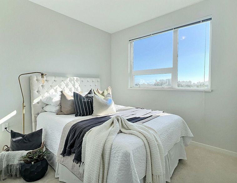 506 3289 Riverwalk Avenue