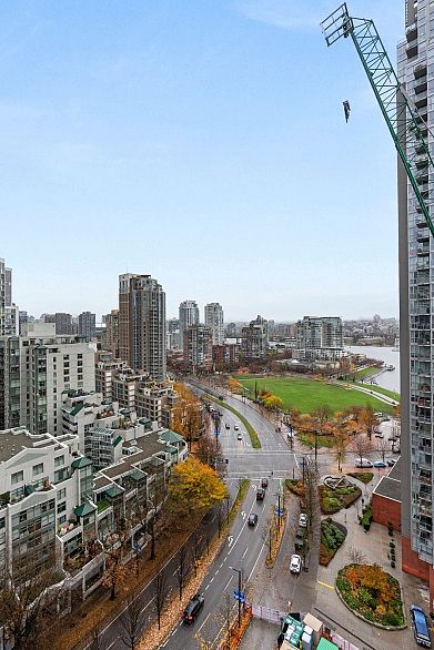 2108 1438 Richards Street