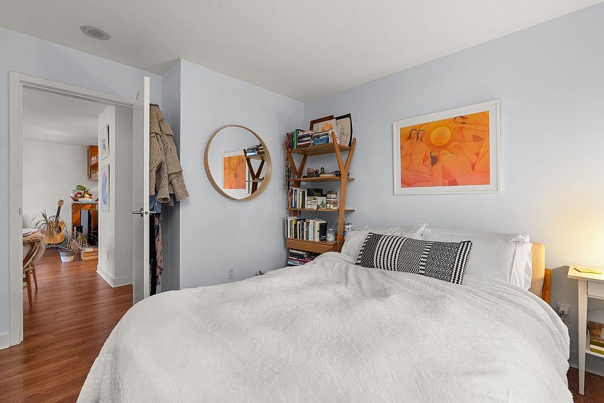 2108 1438 Richards Street