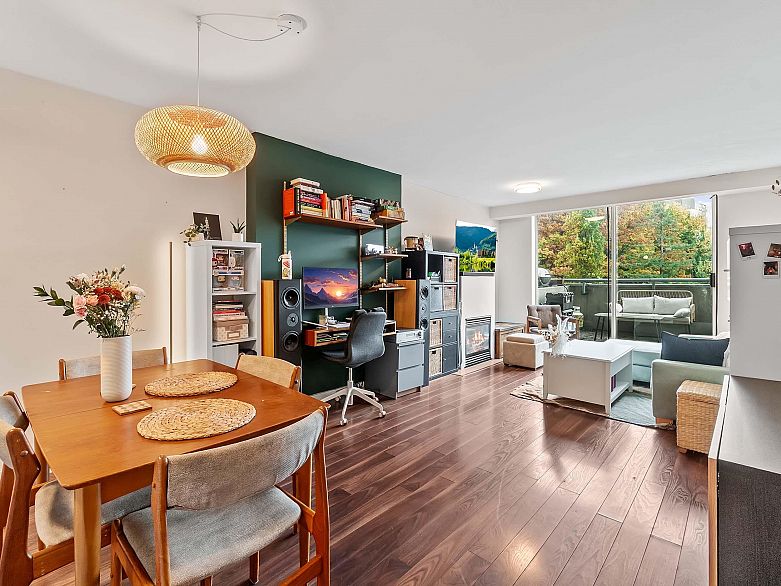 404 1159 Main Street