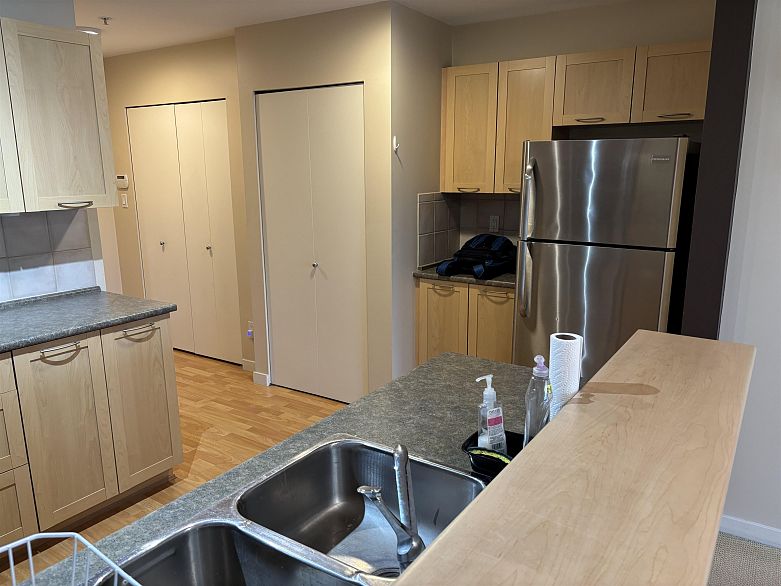 215 1503 W 65th Avenue