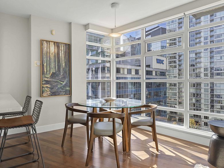 1505 1205 W Hastings Street