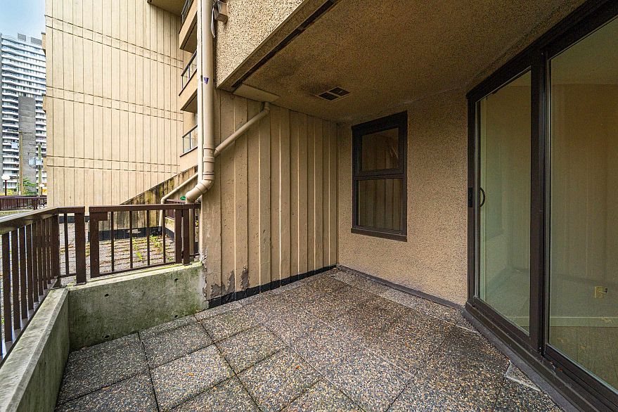 311 1040 Pacific Street