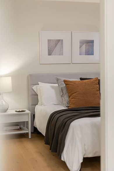 1 1937 Templeton Drive