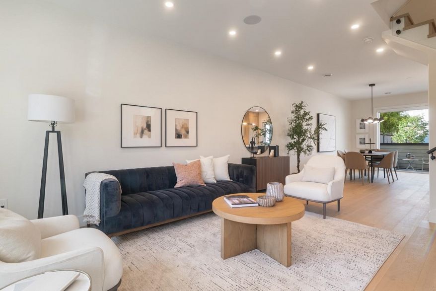 2 1937 Templeton Drive