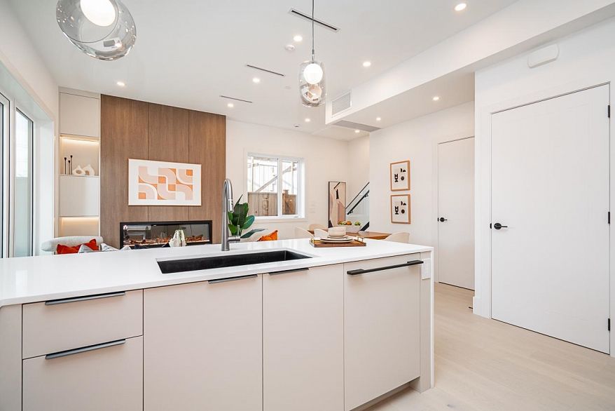 2 2460 Adanac Street