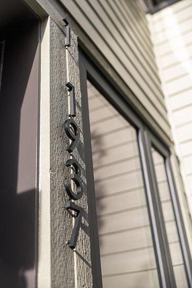 1 1937 Templeton Drive