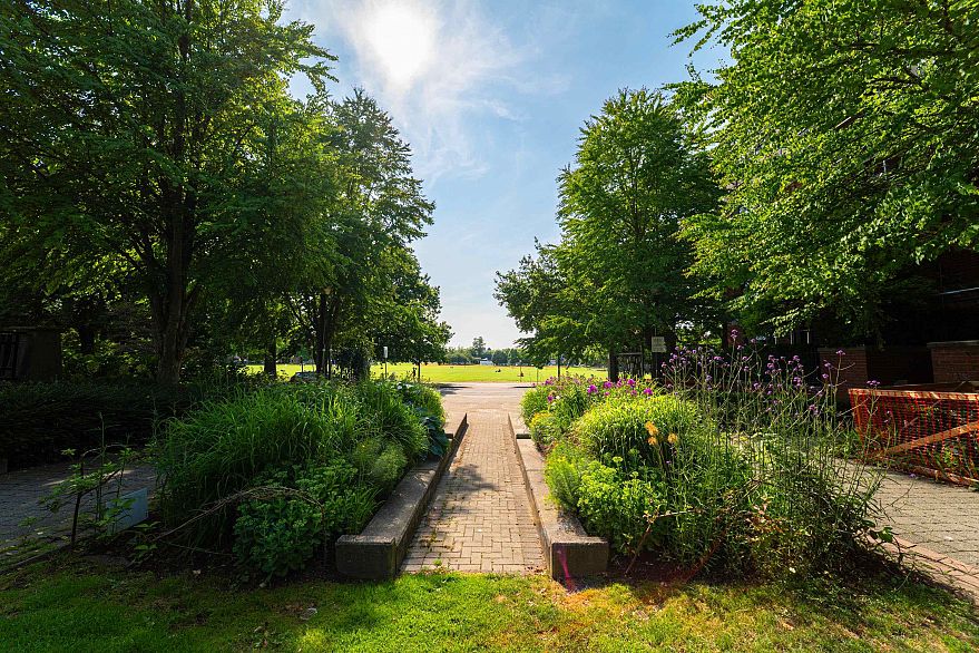 404 2688 Vine Street