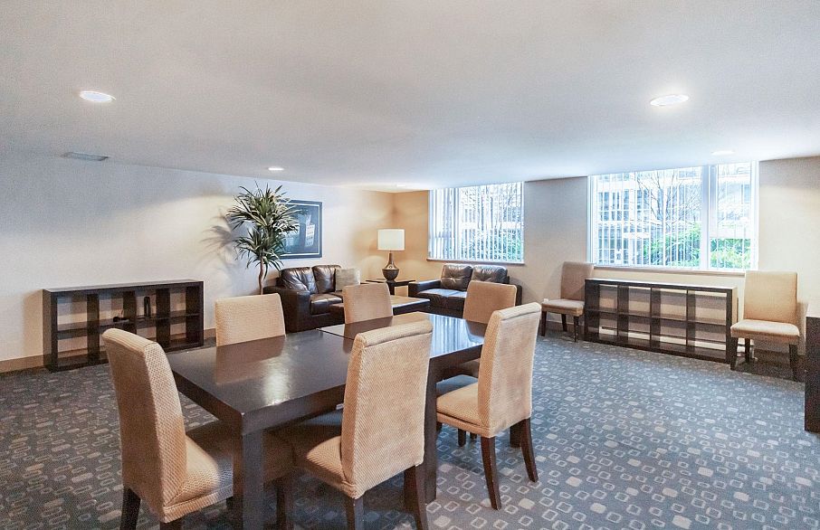 507 125 Milross Avenue