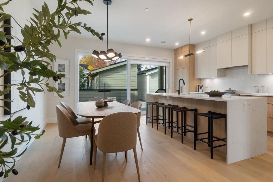 2 1937 Templeton Drive