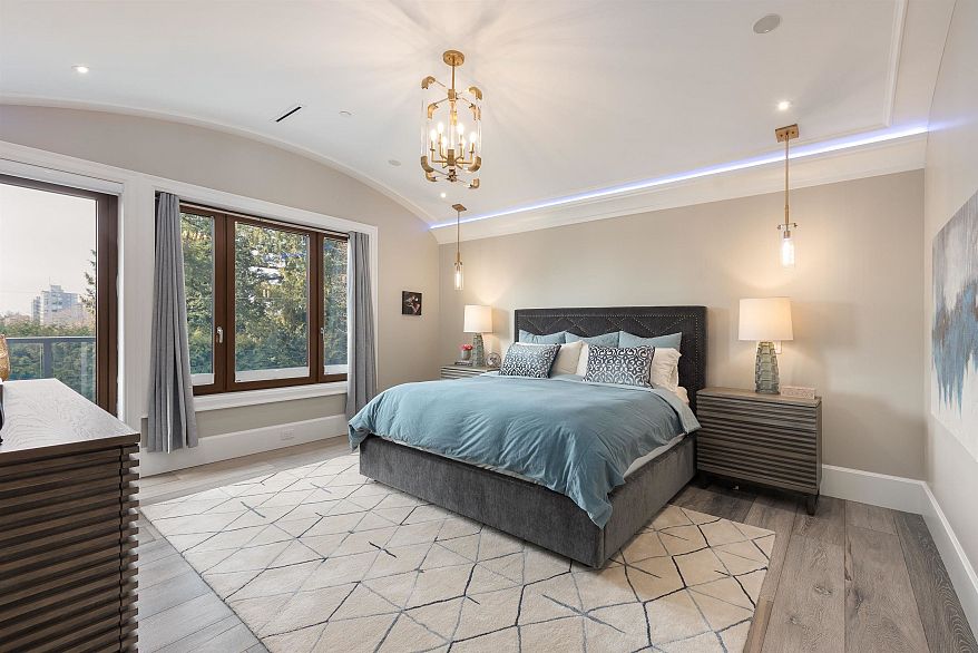 5637 Laburnum Street