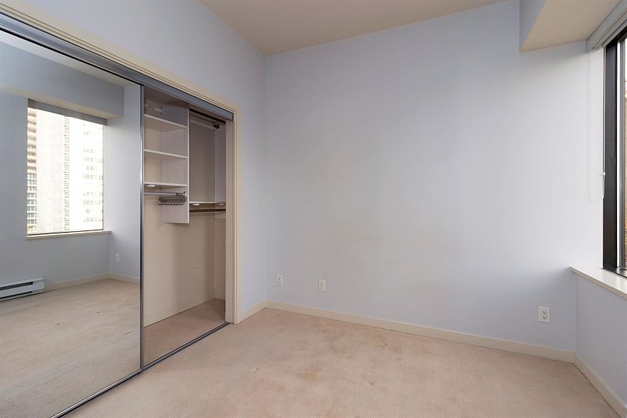 615 1333 W Georgia Street