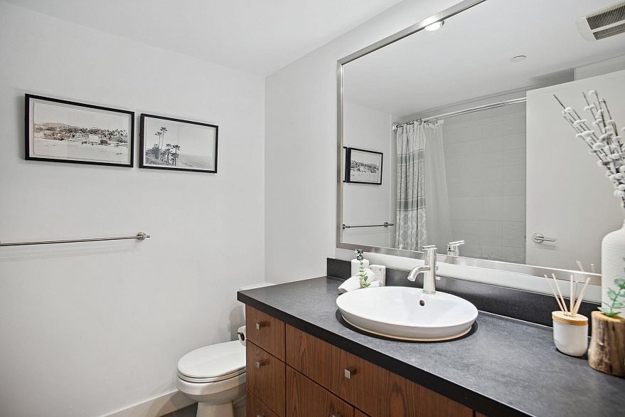 505 3228 Tupper Street