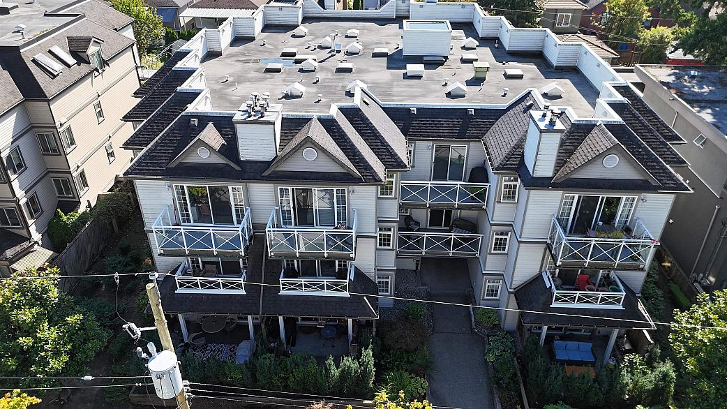 106 1868 E 11th Avenue