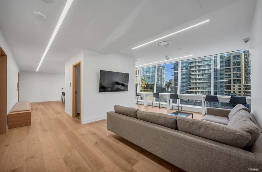 2802 1289 Hornby Street