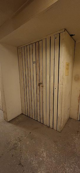 402 1718 Nelson Street