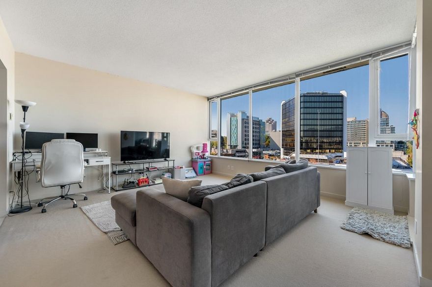 812 522 W 8th Avenue