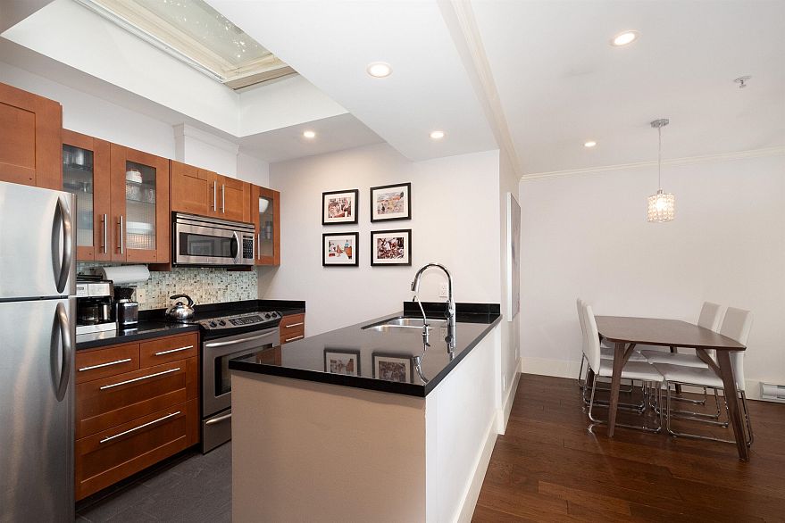 402 2250 W 3rd Avenue