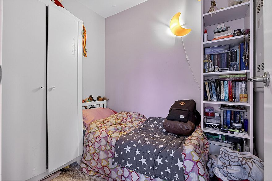 210 1777 W 7th Avenue