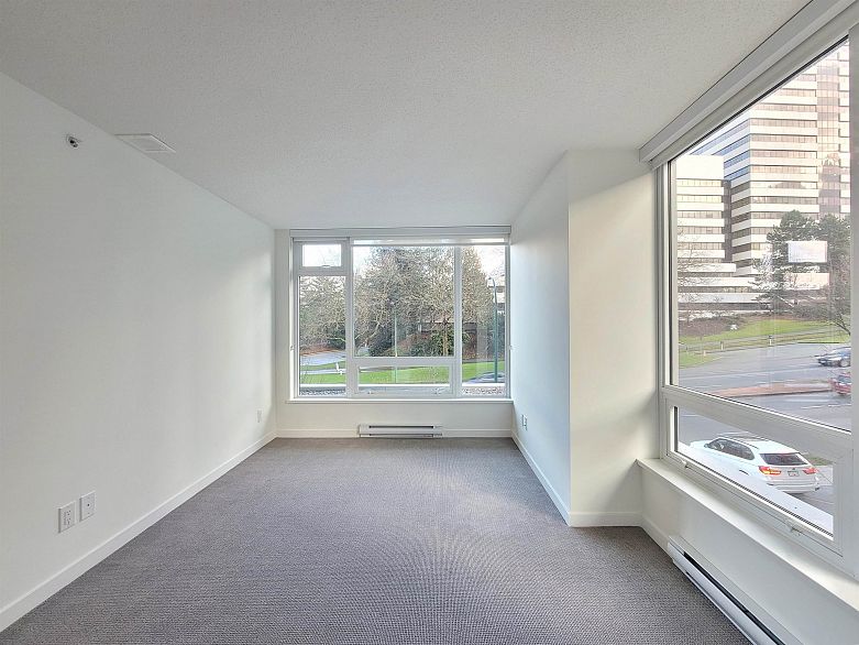 106 5515 Boundary Road