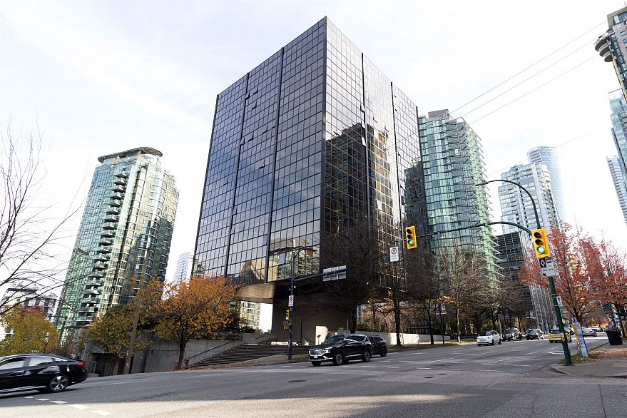 615 1333 W Georgia Street