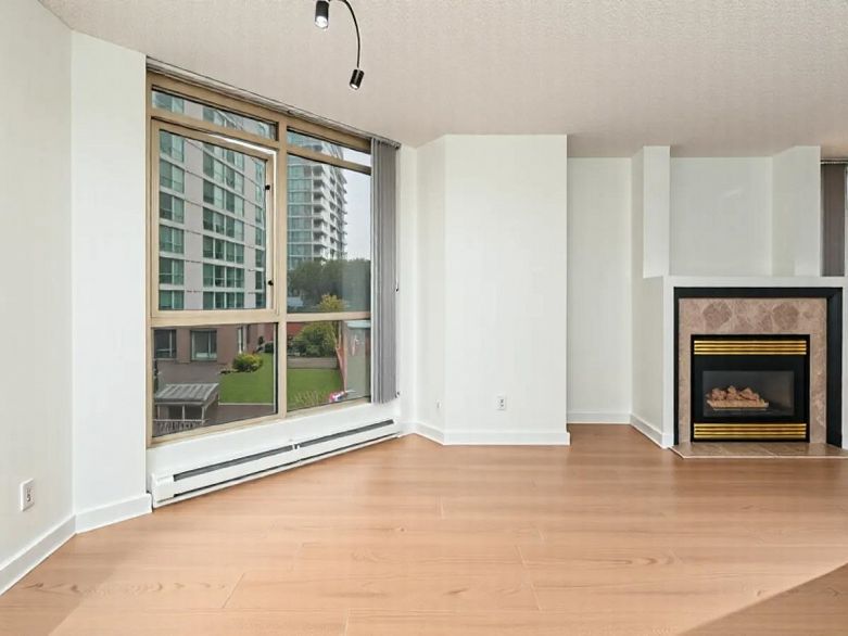 601 867 Hamilton Street