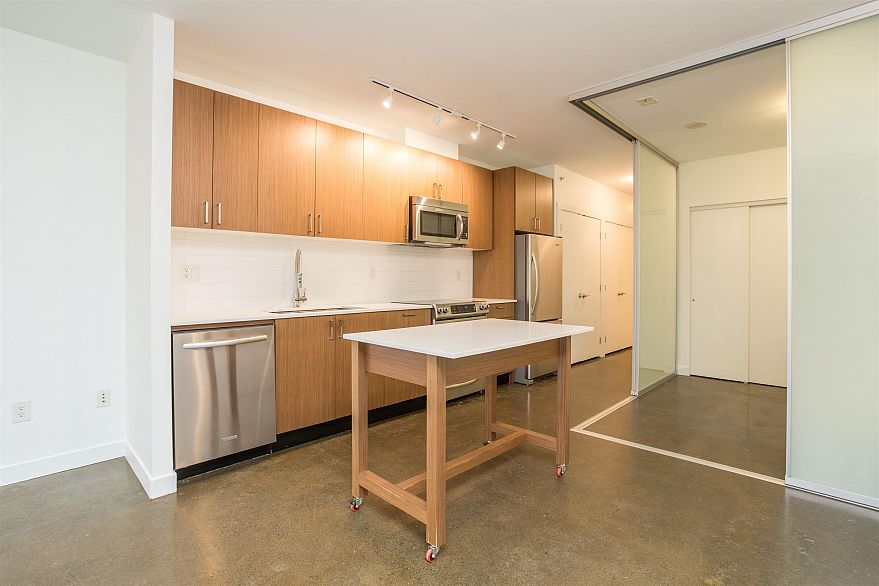 310 221 Union Street