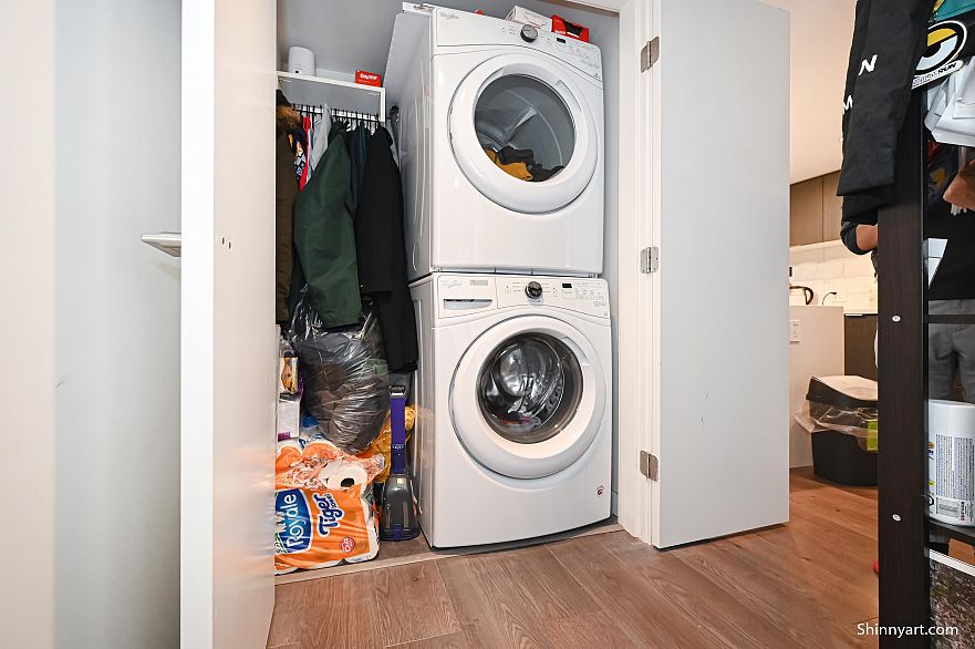 1409 8189 Cambie Street